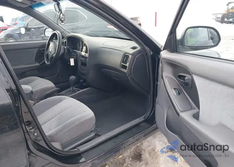 2005 Hyundai Elantra Gls/Gt from USA, damaged, VIN KMHDN46D25U163426